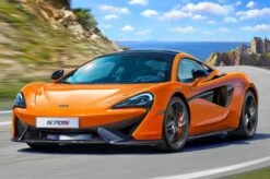 Revell 07051 McLaren 570S