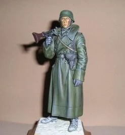 Tamiya 36306 WW2 German Machine Gunner (Greatcoat) 13 Tamiya 36306 WW2 German Machine Gunner (Greatcoat) -Radio Control Models 329 01