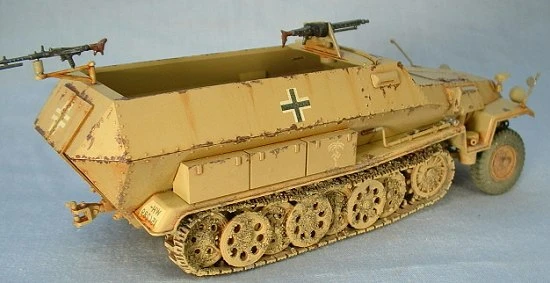 Tamiya 35020 Hanomag Sdkfz 251/1 5 Tamiya 35020 Hanomag Sdkfz 251/1 - Image 3