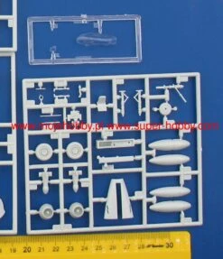 Revell 03711 Me262 & P-51B - Combat Set -Radio Control Models 37823 1 rev03711 4