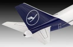 Revell 03891 Boeing 747-8I 'Lufthansa' New Livery -Radio Control Models 40674 003 22