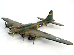 Revell 04297 B-17F Memphis Belle -Radio Control Models 40674 04297 mw b17 memphis belle