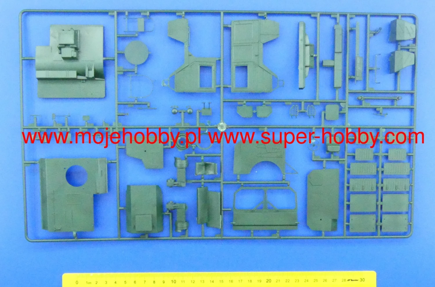 Revell 03291 MAN 7t. Milgl 6x6 6 Revell 03291 MAN 7t. Milgl 6x6 - Image 5