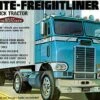 AMT 1/25 White Freightliner Single Drive Tractor -Radio Control Models amtamt1004 06